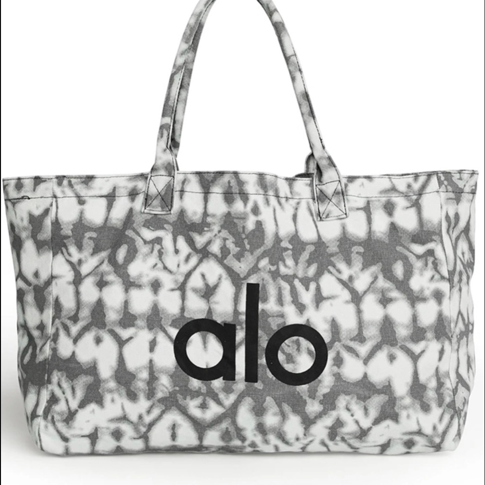 ALO Yoga Bag